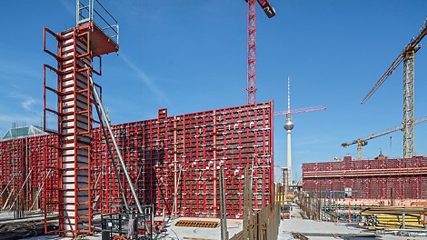 The MAXIMO Wall Formwork System and QUATTRO Column Formwork enabled the vertical reinforced concrete components to be constructed quickly and safely.