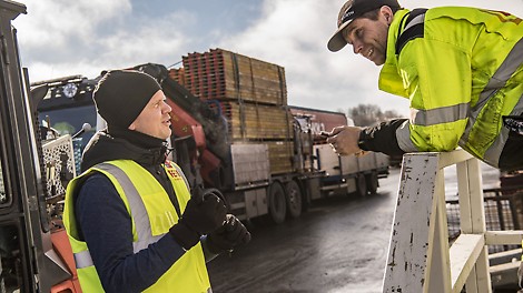 appassionata Ambiziosa, impegnata, creativa, forte nell'attuazione