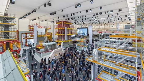 Die bauma eröffnet wieder ihre Pforten <p>In der komplett neu gestalteten PERI Messehalle konnten erstmals mehr als 200.000 Besucher begr&uuml;&szlig;t werden.&nbsp;</p><br/>