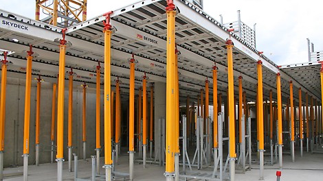 Harvan tolppajaon ansiosta SKYDECK-holvimuotin alle jää hyvin tilaa.