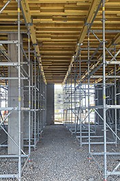 Mohammed VI Polytechnic University, Rabat During construction in Morocco, a total of around 16,000 m2 of PERI formwork panels as well as around 30,000 linear metres of VT 20 Formwork Girders were used, the quality of which impressed the customer.