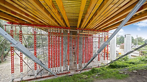 Wiadukt WA 19 w ciągu AOW 8