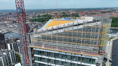 Lighthouse 2.0, Aarhus, Denmark It took PERI Denmark’s engineers more than 400 hours of work and calculations to create the final customised solution, which, according to the company, was the largest scaffold constructed at this height in Denmark at the time.