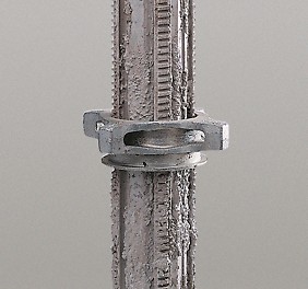 MULTIPROP Aluminium Slab Props dirty thread The MULTIPROP thread is self-cleaning and the free-running collar does not jam, even when dirty.<br/>