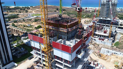 מערכת הגנה היקפית RSC-P מאפשרת לפועלים עבודה בטוחה ומסייעת בהגדלת פריון העבודה. 