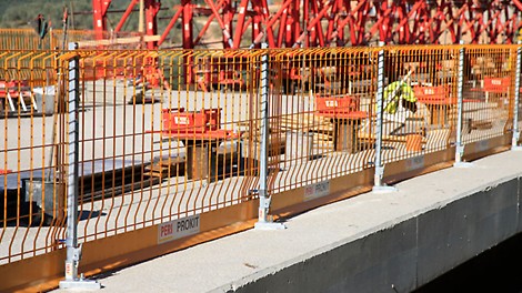 Il sistema di sicurezza PROKIT EP110 protegge i bordi liberi delle parti di impalcato già realizzate