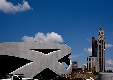 Said by many of those involved to be one of the most challenging projects they have ever worked on, the National Veterans Memorial and Museum required more than 100,000 square feet of wall formwork – all curved.
