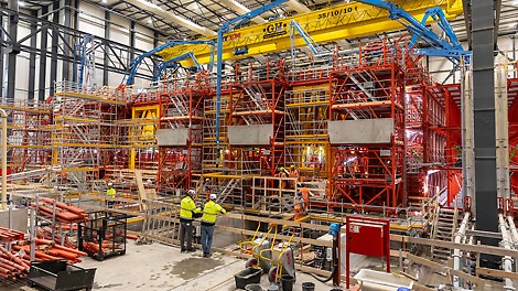 The formwork for the production of the 79 tunnel elements was delivered by PERI with a mixture of custom-made material and standard PERI systems.<br/>(Photo: Femern A/S)