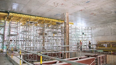 A closer look of the 30 m high finished slab