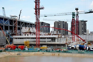 Multiple core walls utilizing VARIO Wall Formwork + CB Climbing Brackets