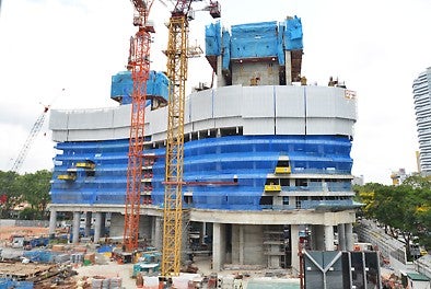 RCS Rail Climbing Systems provides protection at great heights. Even in windy conditions safety at work is ensured.