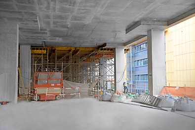 Smooth completion of slab and drop panel casting using PERI UP and PD8 Tableform