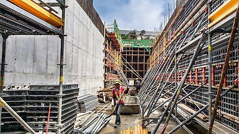 DUO formwork and PERI UP scaffold