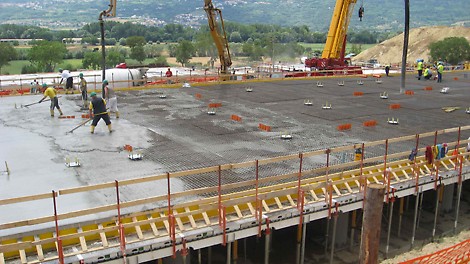 Il terzo giorno veniva fatto il getto di calcestruzzo autocompattante