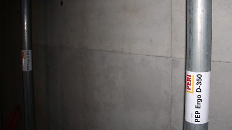 Valmista seinäpintaa DUO-järjestelmällä.