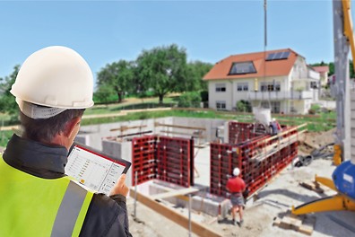PERI QuickSolve Wandplaner im Einsatz auf der Baustelle PERI QuickSolve Wandplaner im Einsatz auf der Baustelle