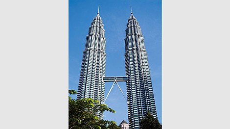 &lt;p&gt;Beim Bau des mit 452 m damals h&amp;ouml;chsten Geb&amp;auml;udes der Welt in Kuala Lumpur, Malaysia, sorgt der Einsatz des ACS Selbstklettersystems f&amp;uuml;r einen reibungslosen Bauablauf.&lt;/p&gt;<br/>