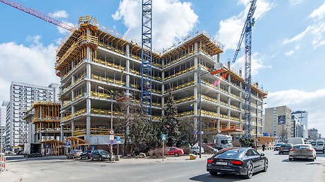 Mennica Legacy Tower - Budynek West. Specjalnie zaprojektowane stoły stropowe na wymiar pozwalają na wyjątkowo ekonomiczne zadeskowanie dużych powierzchni. Fot. arch. Golub Gethouse sp. z o.o.