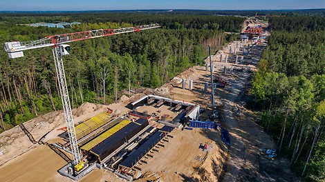 Wózki VBC PERI na budowie obiektu MS-5, droga ekspresowa S19, odcinek S19 Malewice Chlebczyn.