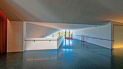 The REACH/Kennedy Center for the Performing Arts, Washington, D.C., USA Architecturally, “The REACH” is characterised by distinctive, clear-cut lines and ergonomic, sweeping curves.
(Photo: Cowles Graphic Design)
