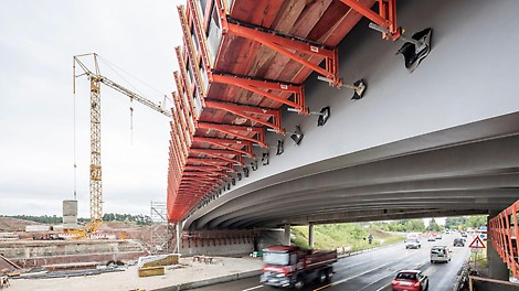 VARIOKIT Konsolsystem Aktion Sanierung einer Brücke