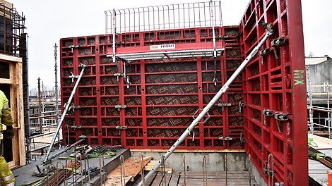 Solrøysa
Moss
Norge
Maximo
PERI
Forskaling
Stillas
Kryssfiner
OSB
Anlegg
Bygg
Betong
PERI prokit
Dekkebord
Skydeck
Multiflex
PERI UP
Forbruk
Materialer
Arbeidsstillas
Dekkestøtter
PERI UP Flex reis
MULTIFLEX
Bolig
Leiligheter