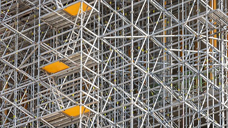 Lösungen aus dem PERI UP Gerüstbaukasten sorgten für sichere Zugänge und einen sicheren Lastabtrag auf der Baustelle.