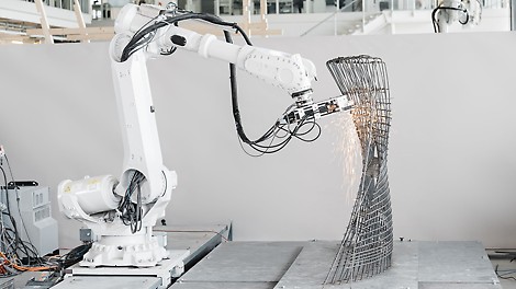 Die MESH Technologie ist eine robotergestützte Technologie zur effizienten und kostengünstigen Herstellung komplexer Stahlbetonteile. (Foto: MESH AG)