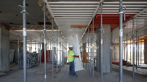 The panels are lightweight and can easily be transported by hand