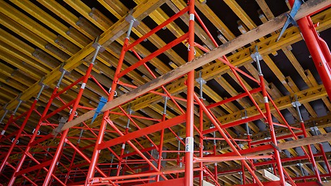 The PD 5 shoring system supports slab formwork and beams and provides maximum flexibility with quick and continuous height and width adjustment.