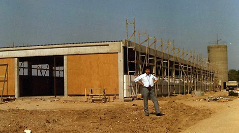 PERI Werksgelände <p>Auf dem 6.000 m&sup2; gro&szlig;en Werksgel&auml;nde in Wei&szlig;enhorn entsteht die erste Produktionshalle.</p><br/>