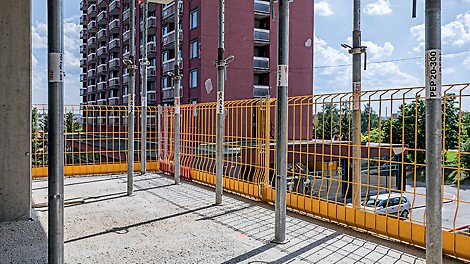 Jako na jedné z prvních staveb u nás zde byl nasazen i bezpečnostní systém PROKIT.