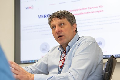 André Vermeulen über die Entwicklung von VERO Gerüstbau Der Fokus von VERO Gerüstbau lag schnell auf der Einrüstung von Industrieanlagen.