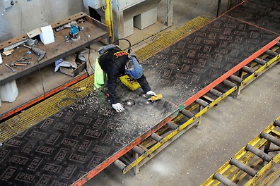 Cleaning Service - Small (RK) PERI offer cleaning and repair services to keep formwork in good working order.