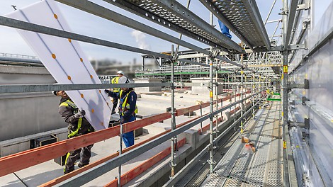 PERI UP Cladding