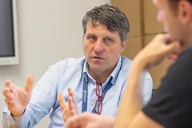 André Vermeulen über seine Faszination Gerüstbau In seiner Rolle als Geschäftsführer fasziniert ihn unter anderem das Potential, das in der Branche steckt.