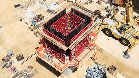 MAXIMO Core Formwork allows lifting and resetting the entire inside formwork in one piece