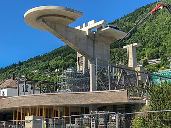 Hangursbanen Voss - PERI UP stillas Multiflex Multiprop Maximo VARIO infrastruktur gondol