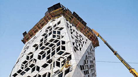 <p>Поэлементный план раскладки оборудования, спецификация, узлы и разрезы, необходимые для сборки.</p><br/>