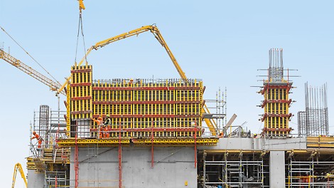 VARIO GT 24 and CB climbing platforms complement the PERI concept and provide a comprehensive project solution.