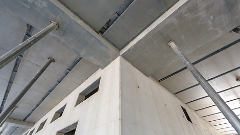 Wykończenie przerw roboczych w połączeniu elementów pionowych i poziomych konstrukcji.