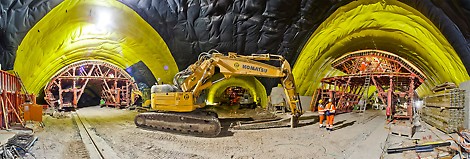 地下停车场的隧道与通道结构。