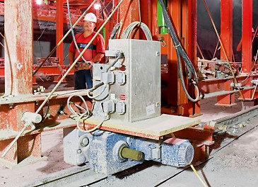 The electric drive unit provided a fast and easy to operate forward movement of the tunnel formwork carriage.