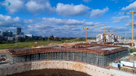 מגדלי תמיכה מסוג PERI UP ליציקת מיסעה בעובי 125 ס&quot;מ, בשטח 5,000 מ&quot;ר ובגובה 6 מטר