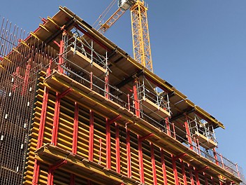 Construction of a multi-level tunnel using PERI&#039;s state of the art Tunnel Carriage System