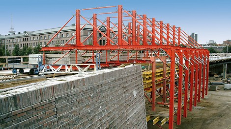 The VGW can be adapted to accomodate a wide range of cantilevered parapet geometries.