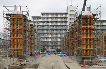 型枠吊込み
