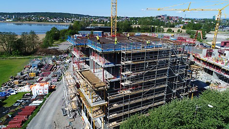 Kilen
Boliger
Tønsberg
Boligprosjektet
Prosjekt
Maximo
PERI
Forskaling
Stillas
Kryssfiner
OSB
Anlegg
Bygg
Betong
PERI prokit
Dekkebord
Skydeck
Multiflex
PERI UP
Forbruk
Materialer
Arbeidsstillas
Dekkestøtter
PERI UP Flex reis
MULTIFLEX
Veidekke
