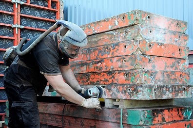 PERI offer cleaning and repair services to keep formwork in good working order.