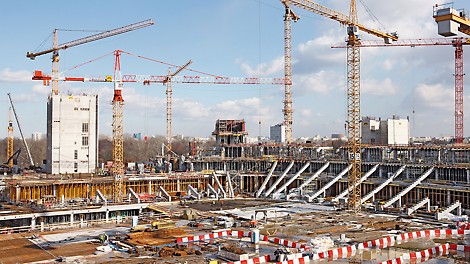The construction of the 42 m high grandstand was realized using a combination of prefabricated and cast in-situ concrete elements.